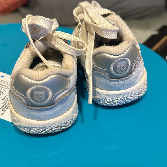 Baby K-Swiss sneakers tiny .. 2 US , 17 Eur , 1.5 UK great condition - Picture 4 of 15